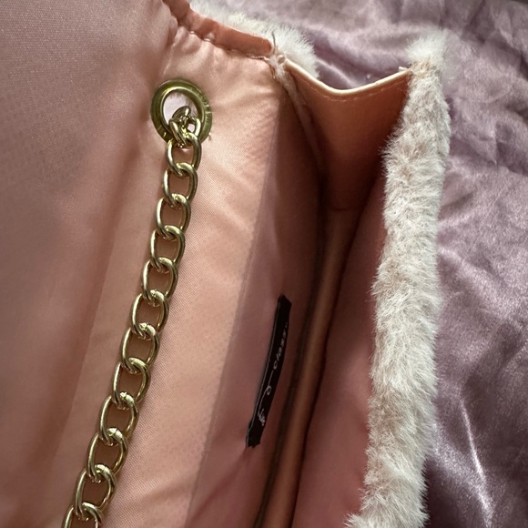 Pink Purse - Picture 2 of 4